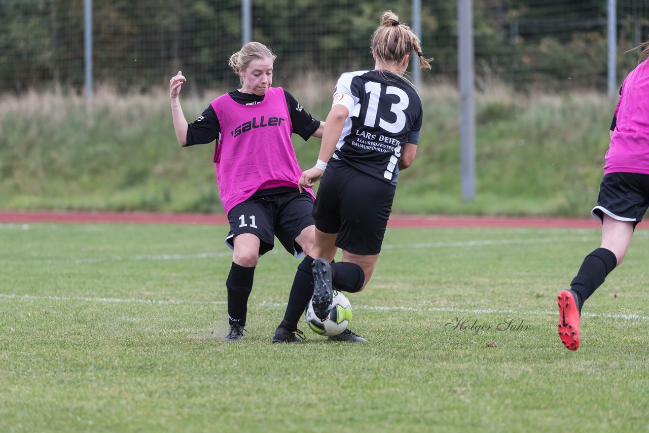 Bild 111 - Frauen Grossenasper SV - SV Steinhorst/Labenz : Ergebnis: 1:3